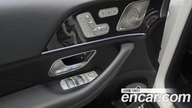 Mercedes-Benz GLE-Class 2023 — фото 13 из 20