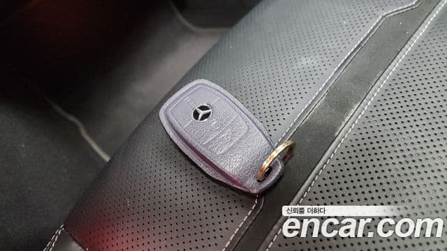 Mercedes-Benz AMG GT 2021 — фото 15 из 20