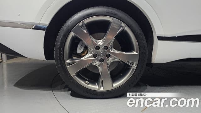 Genesis GV80 2023 — ფოტო 5/20
