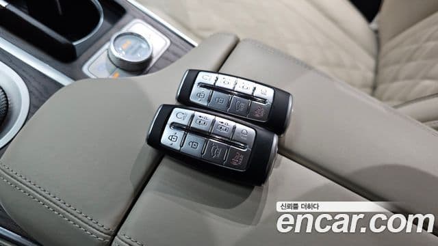 Genesis GV80 2023 — ფოტო 16/20