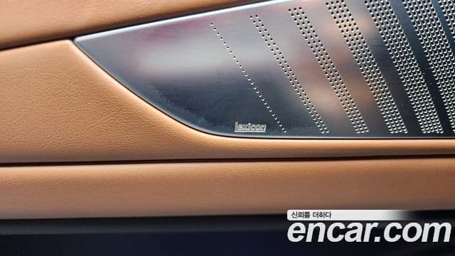 Genesis G80 2020 — Şəkil 28/32