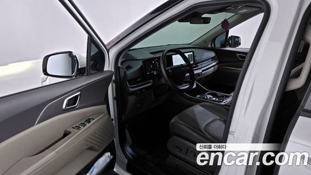 Kia Carnival 2024 — ფოტო 10/20