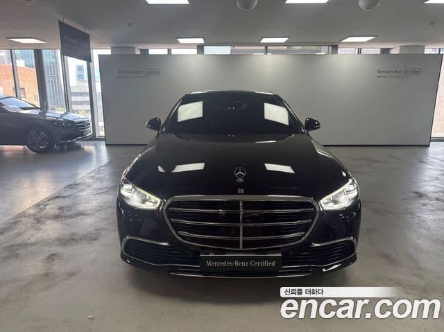 Mercedes-Benz S-Class 2021 — Photo 11/17