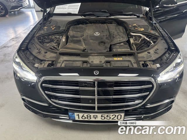 Mercedes-Benz S-Class 2021 — Photo 1/17