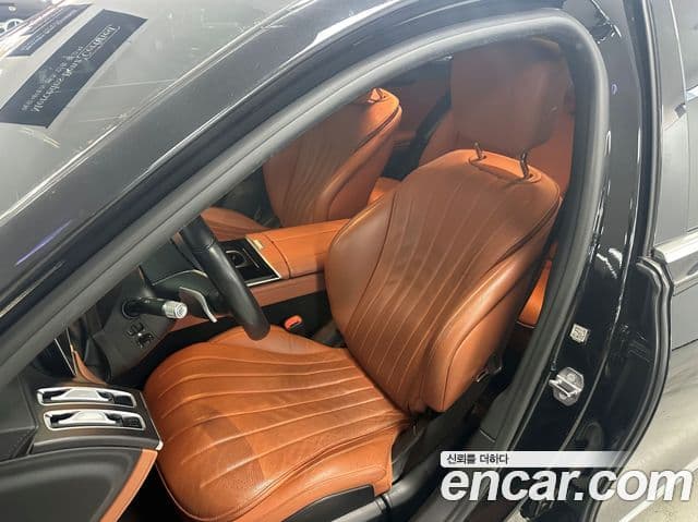 Mercedes-Benz S-Class 2021 — Photo 7/17