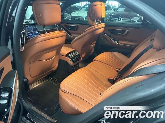 Mercedes-Benz S-Class 2021 — Photo 12/17