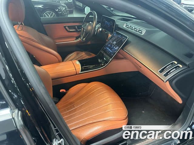 Mercedes-Benz S-Class 2021 — Photo 8/17