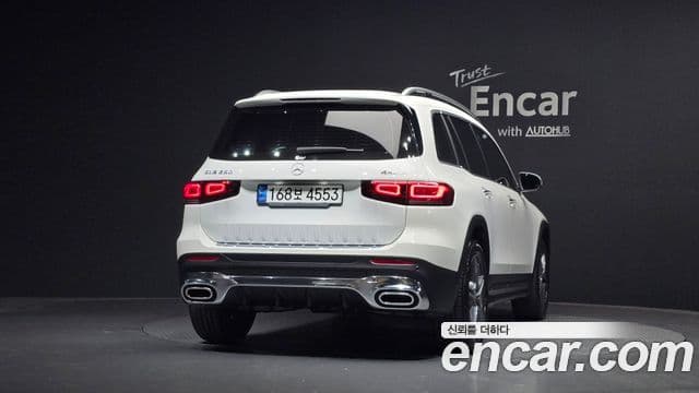 Mercedes-Benz GLB-Class 2021 — Фото 4/20
