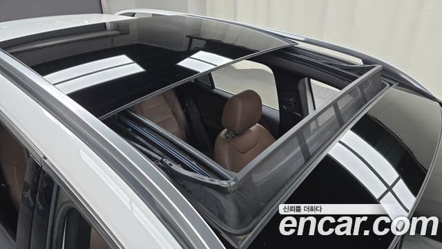 Mercedes-Benz GLB-Class 2021 — Фото 17/20