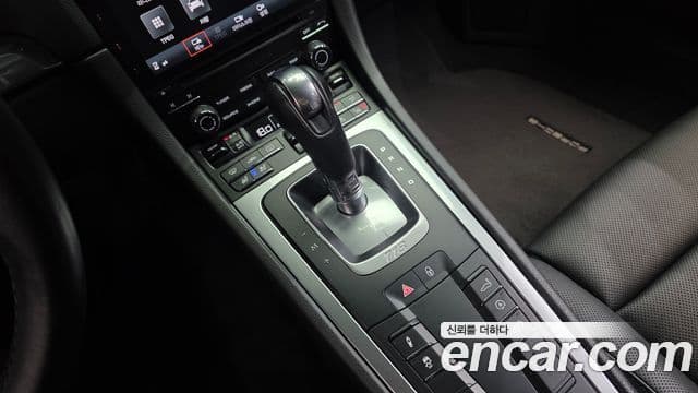 Porsche 718 Cayman 2018 — Şəkil 9/20