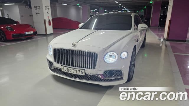 Bentley Flying Spur 2022 — ფოტო 1/20