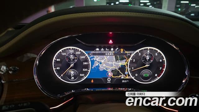 Bentley Flying Spur 2022 — ფოტო 11/20