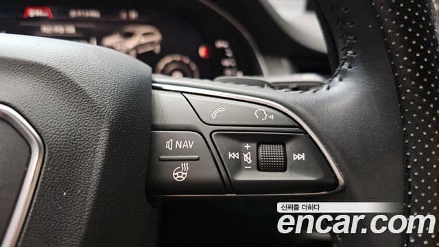 Audi Q7 2019 — ფოტო 19/20