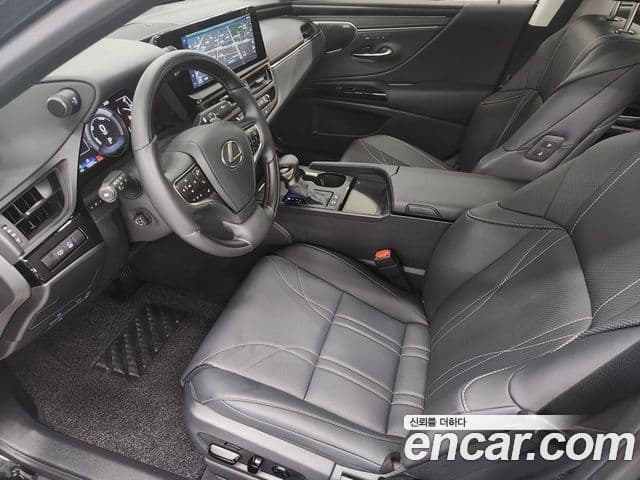 Lexus ES300h 2025 — Şəkil 8/20