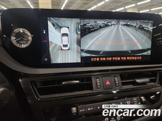Lexus ES300h 2025 — Şəkil 14/20