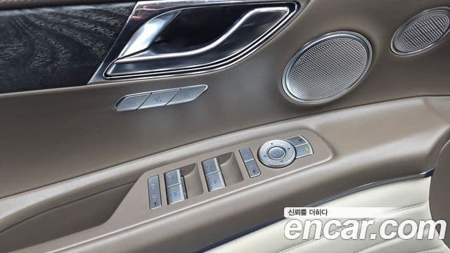 Genesis GV80 2022 — ფოტო 25/32