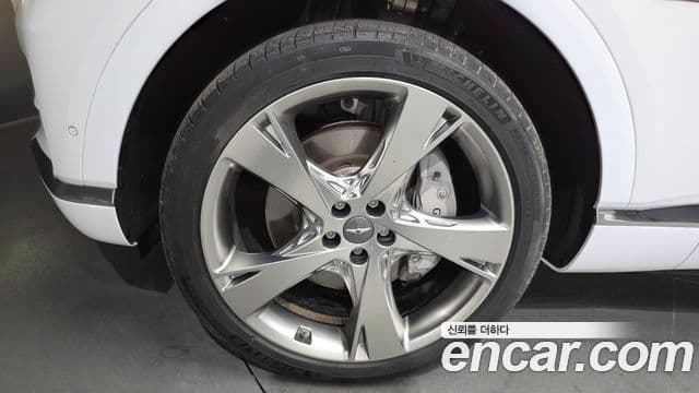 Genesis GV80 2023 — ფოტო 5/20