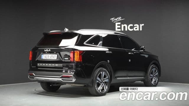 Kia Sorento 2022 — ფოტო 2/20