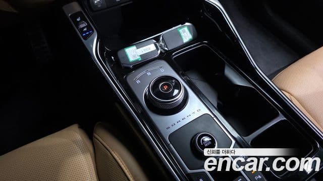 Kia Sorento 2022 — ფოტო 9/20