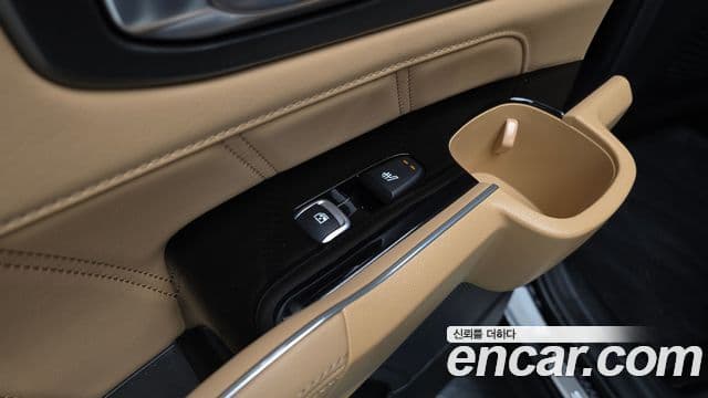 Kia Sorento 2022 — ფოტო 19/20