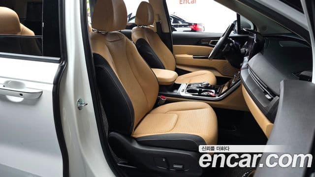 Kia Carnival 2023 — Фото 11/20