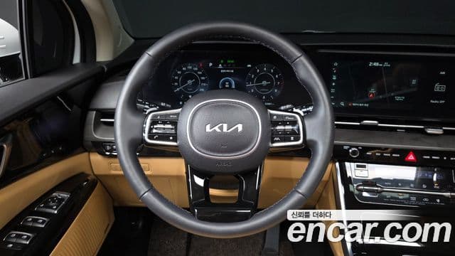 Kia Carnival 2023 — Фото 13/20