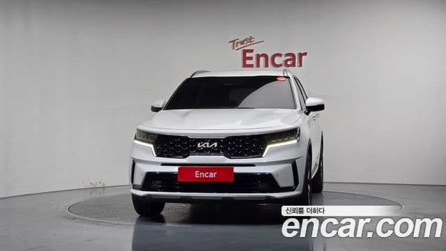 Kia Sorento 2023 — ფოტო 2/20