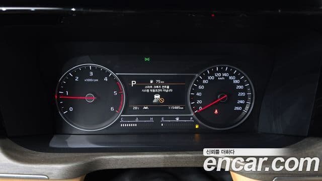 Kia Sorento 2023 — ფოტო 6/20