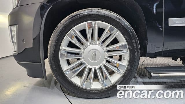 Cadillac Escalade 2019 — фото 4 из 20