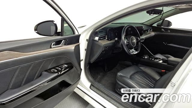 Kia K5 2020 — Şəkil 10/20