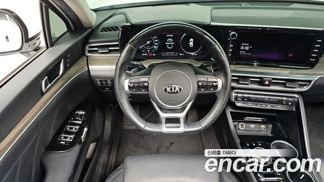 Kia K5 2020 — фото 12 из 20