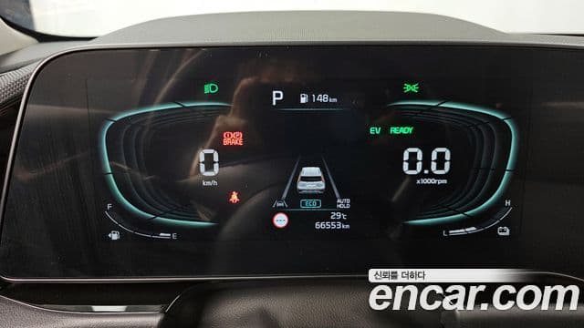 Kia Niro 2022 — фото 8 из 20