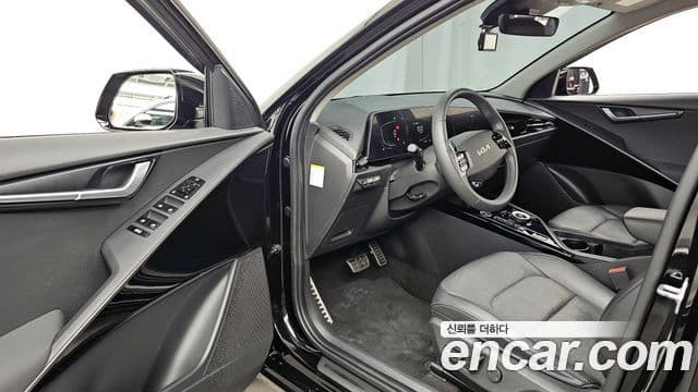 Kia Niro 2022 — Şəkil 10/20