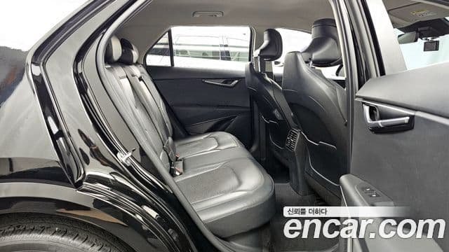 Kia Niro 2022 — фото 12 из 20