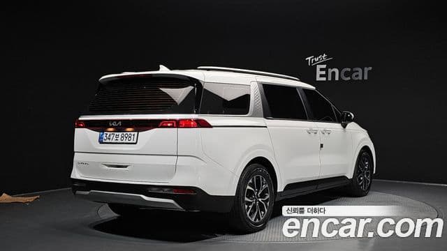 Kia Carnival 2022 — Фото 2/20