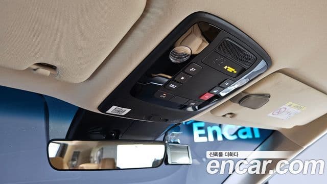 Kia Carnival 2022 — Фото 18/20