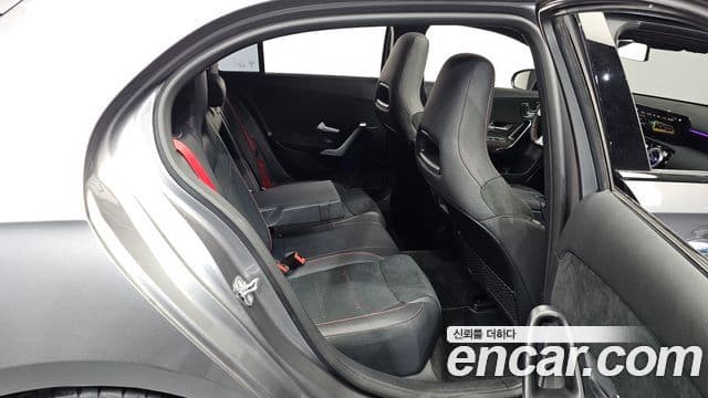 Mercedes-Benz A-Class 2023 — Şəkil 11/20