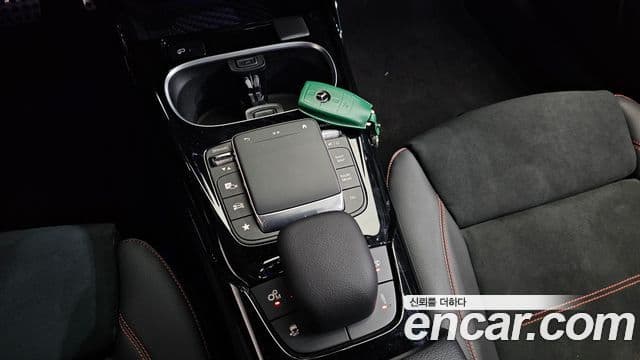 Mercedes-Benz A-Class 2023 — Şəkil 16/20