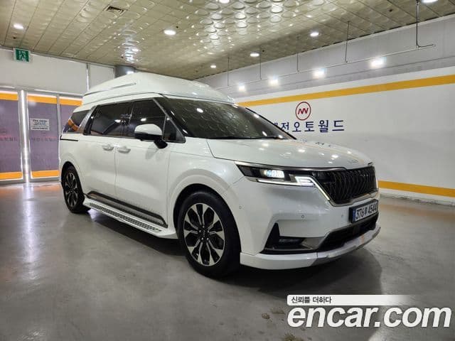 Kia Carnival 2022 — ფოტო 1/19