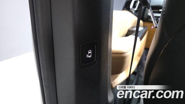 Kia Carnival 2022 — фото 20 из 20
