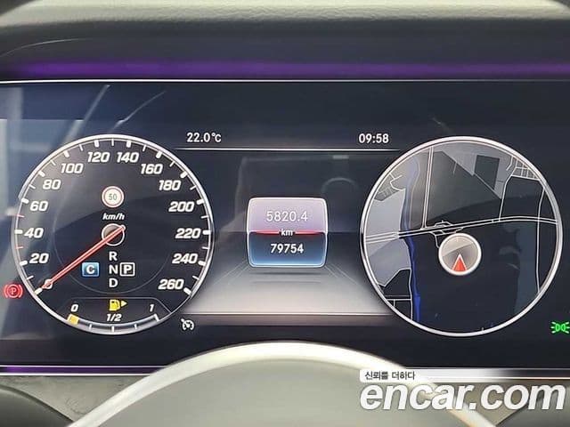 Mercedes-Benz E-Class 2019 — ფოტო 5/19