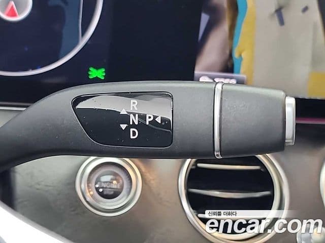 Mercedes-Benz E-Class 2019 — ფოტო 7/19