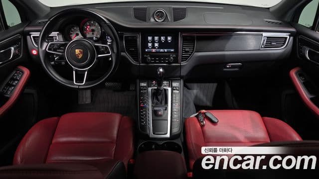 Porsche Macan 2018 — Şəkil 7/20