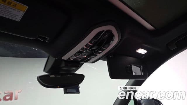 Porsche Macan 2018 — Photo 10/35