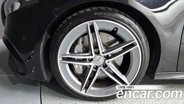 Mercedes-Benz A-Class 2021 — Фото 5/20