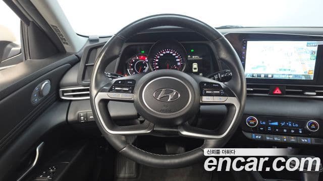Hyundai The New Avante Hybrid 2020 — Photo 12/30