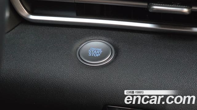 Hyundai The New Avante Hybrid 2020 — Photo 13/30