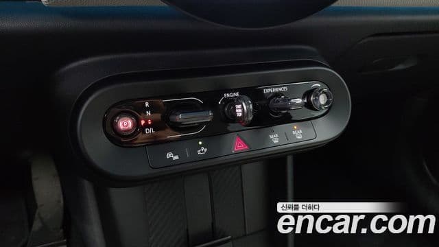 Mini Cooper S 2025 — Фото 14/20
