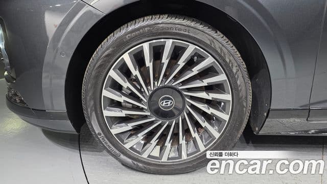 Hyundai Grandeur 2022 — ფოტო 5/20
