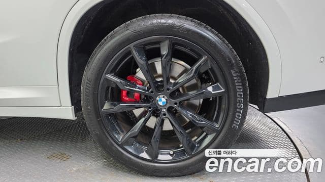BMW X4 2025 — Şəkil 18/33
